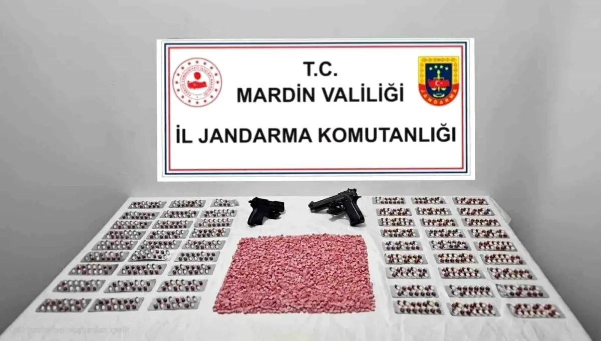 mardinde-uyusturucu-operasyonu-2-gozalti-tYwYtRdG.jpg