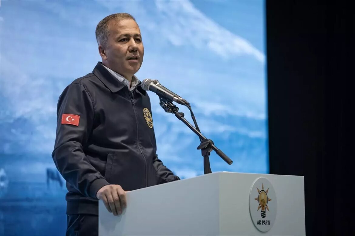 icisleri-bakani-yerlikayadan-guclu-mesajlar-hukuk-tanimaz-cagrilara-prim-vermeyecegiz-41CXfnEz.jpg